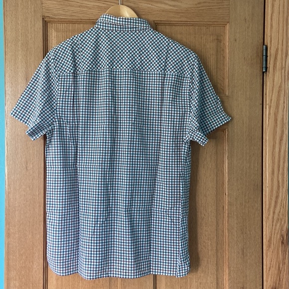 WESC shirt - Picture 4 of 4